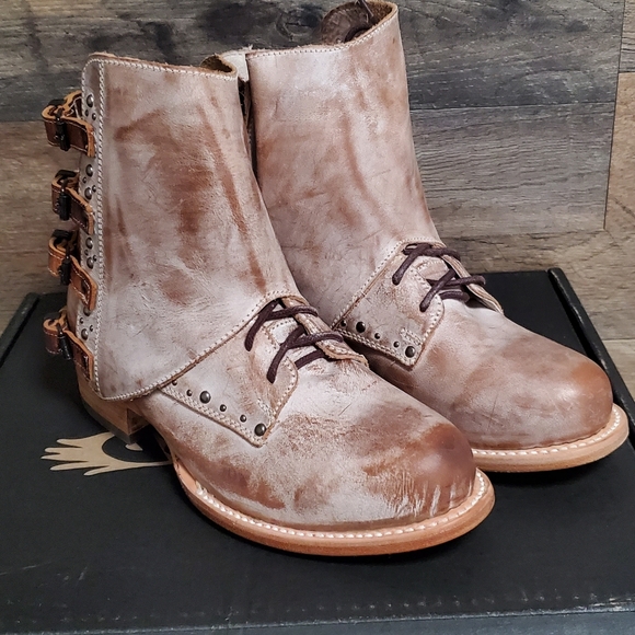 Freebird Rynne Taupe distressed leather flat booties size 7 - Picture 8 of 8